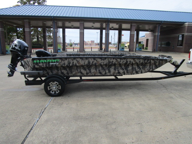 2019 Havoc 1756 DB Boat