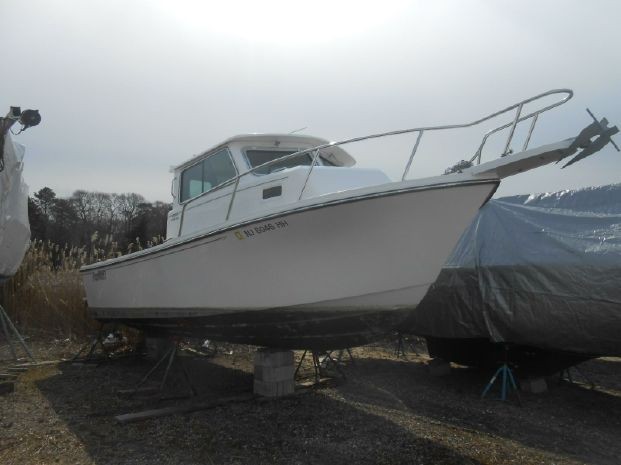 2016 Parker 2520 XLD Sport Cabin