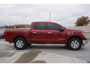 2017 Nissan Titan SV