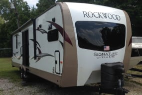2017 Rockwood by Forest River M-8335 BSS Signature Ultra Lite Travel Trailer