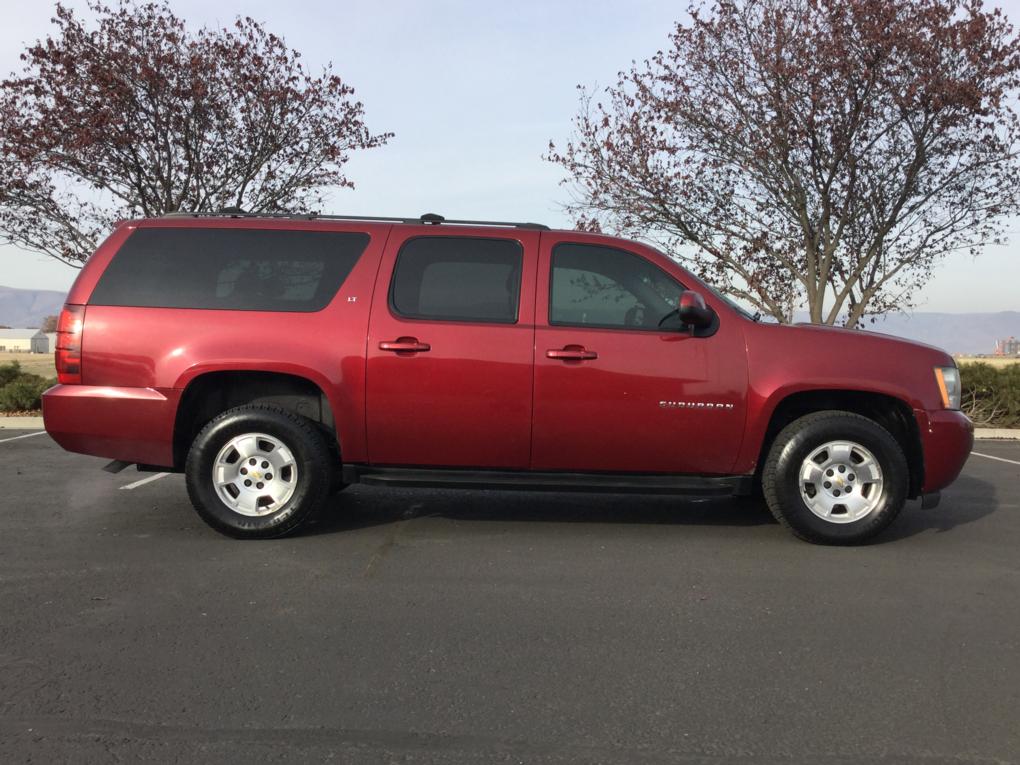 2010 CHEVROLET SUBURBAN LT 1500 4WD