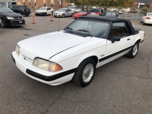 1990 Ford Mustang