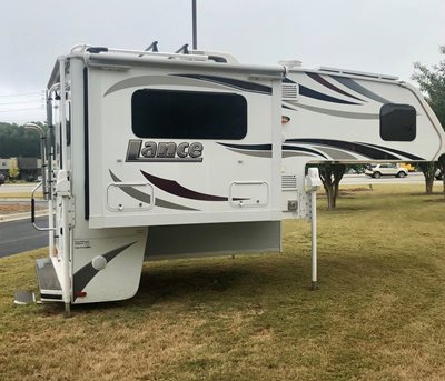 2018 Lance Truck Camper