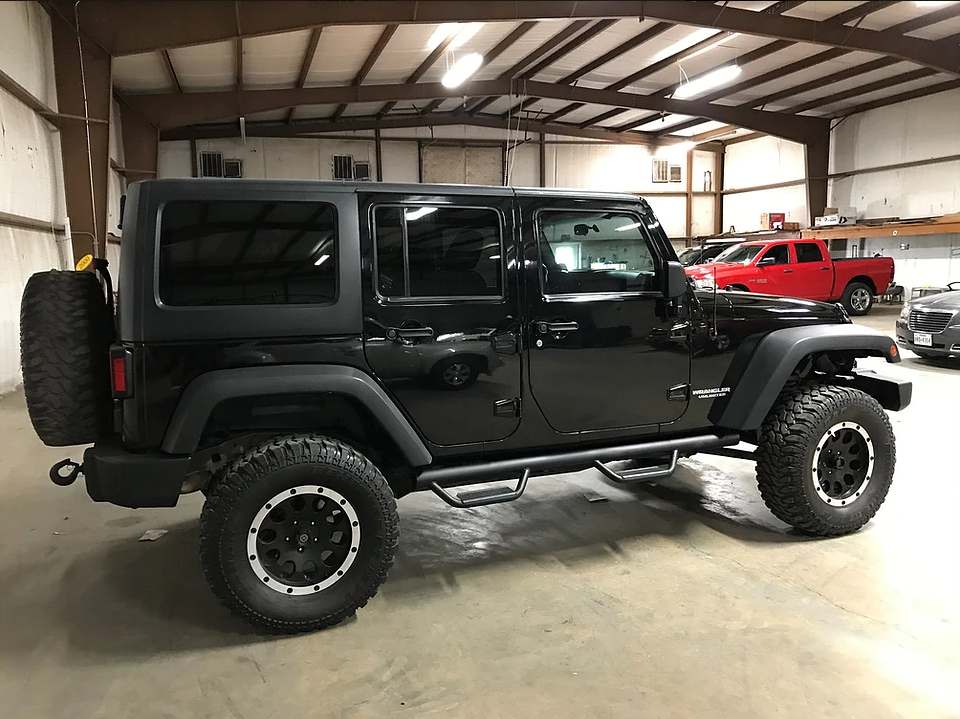 2011 Jeep Wrangler Unlimited Rubicon 4WD 4-Speed Automatic