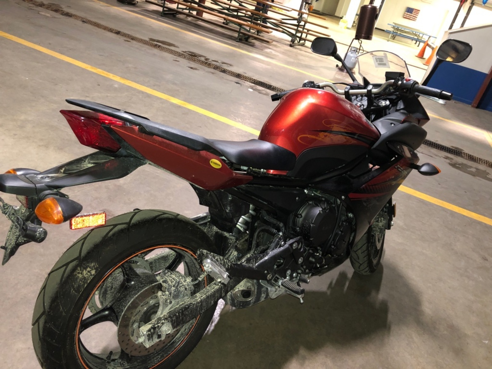 2011 Yamaha FZ6 R