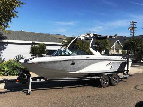 23′ – 2015 Centurion Enzo FS33