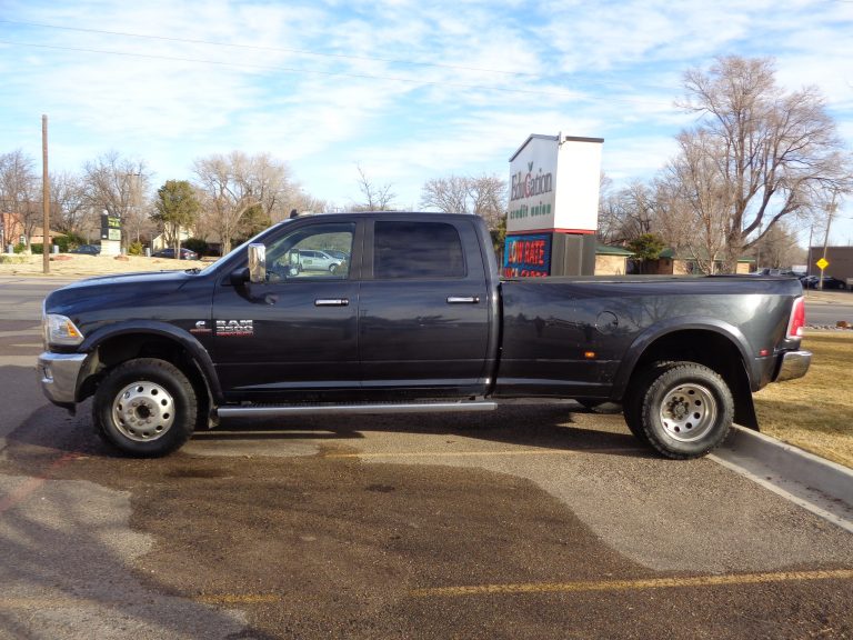 2015 Dodge Ram 3500 4WD 6.7L I6 T-Diesel