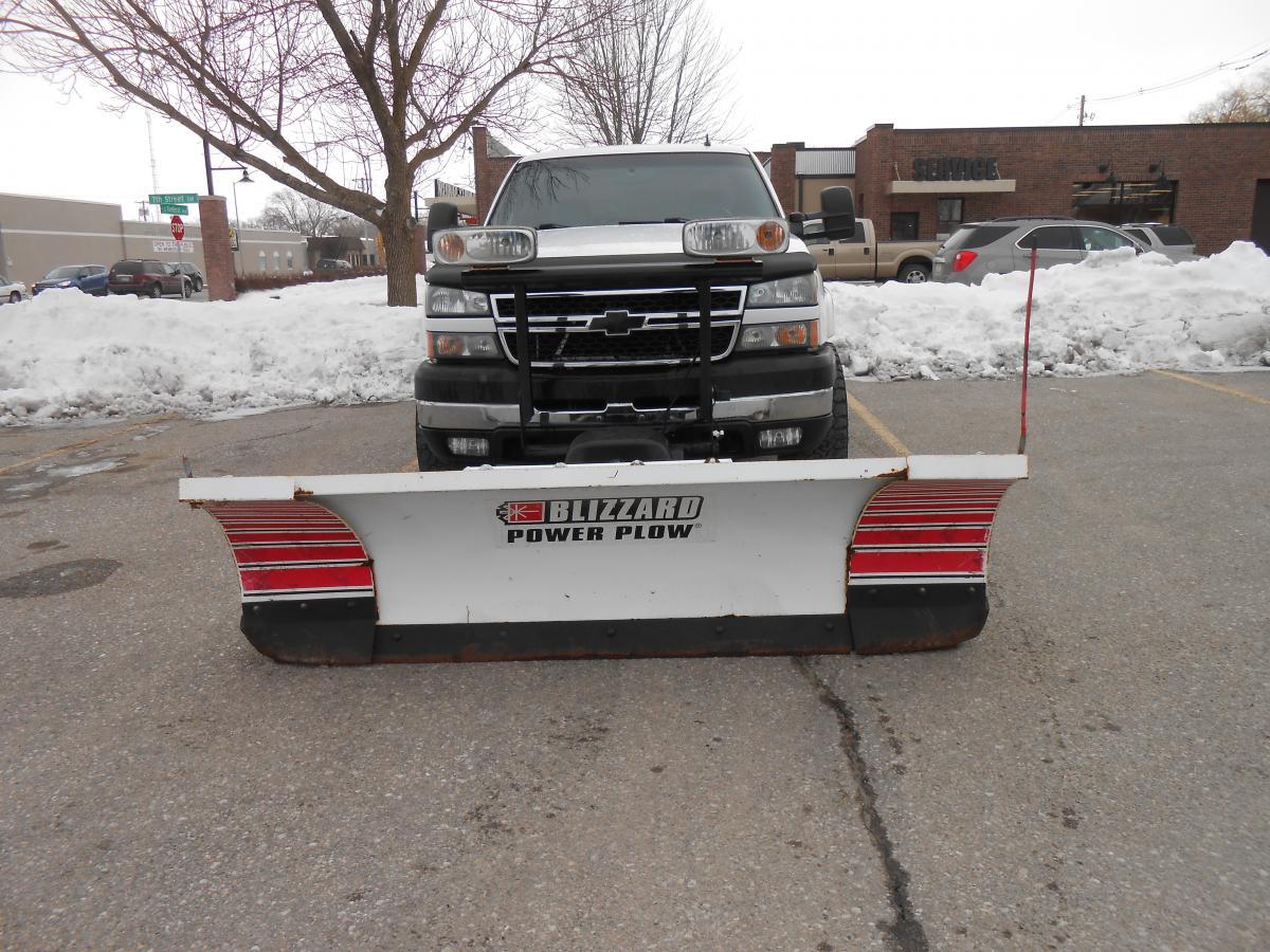 2006 CHEVY SILVERADO 2500 – Snow Plow