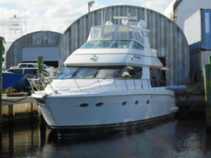 53′ – 2001 Carver Voyager 53
