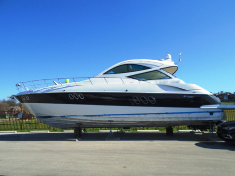 52′ – 2011 Cruisers 520 Sports Coupe