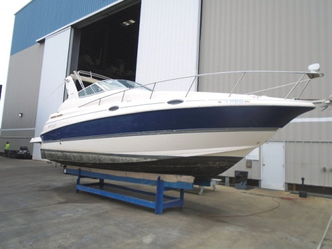 28′ – 2006 Cruisers Yachts 280 CXi Express