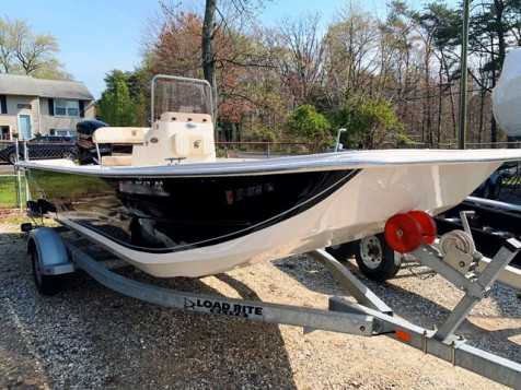 19′ – 2017 Carolina Skiff 198 DLV