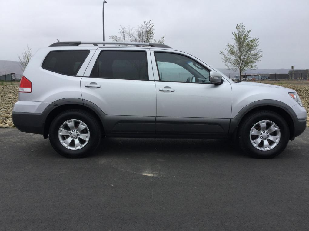 2009 KIA BORREGO EX V6 4WD