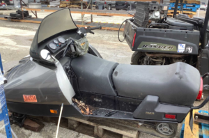 1988 Skidoo Voyageur Snowmobile