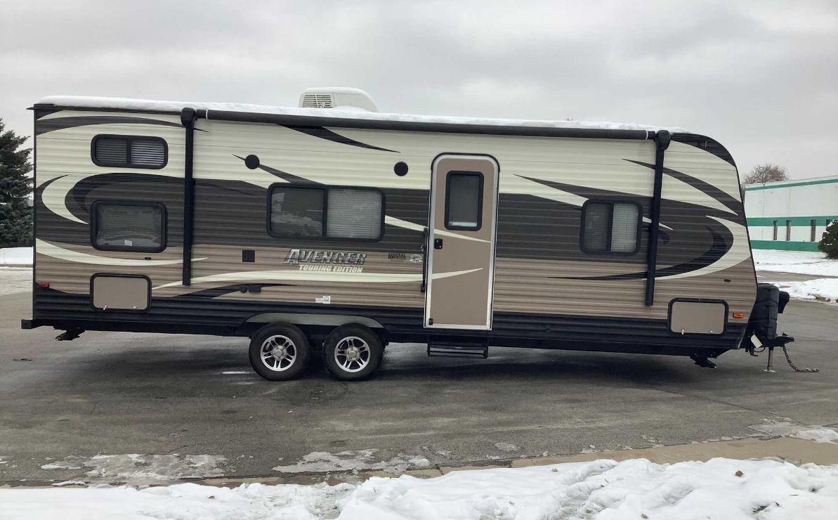 2016 Prime Time Avenger Camper