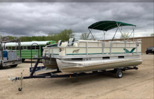 2003 Crest Sport 20’ Pontoon