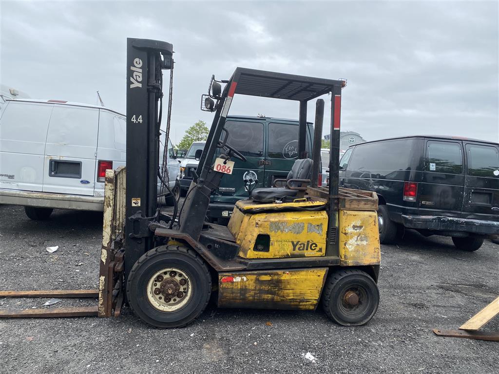 2005 Yale Gdp040050Rg Fork Lift