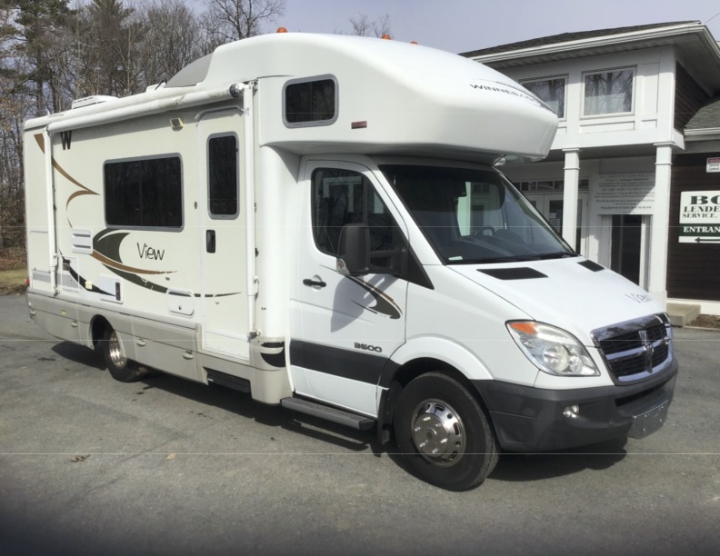 2008 Winnebago 24J