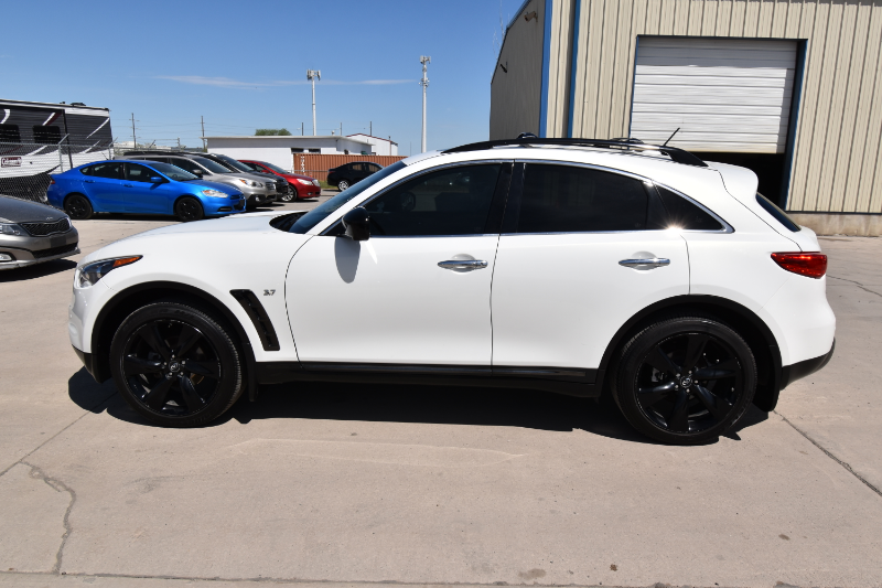 2015 INFINITI QX70 Base