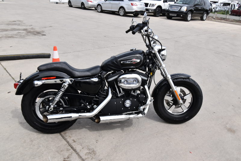 2012 Harley-Davidson Sportster 1200 Custom