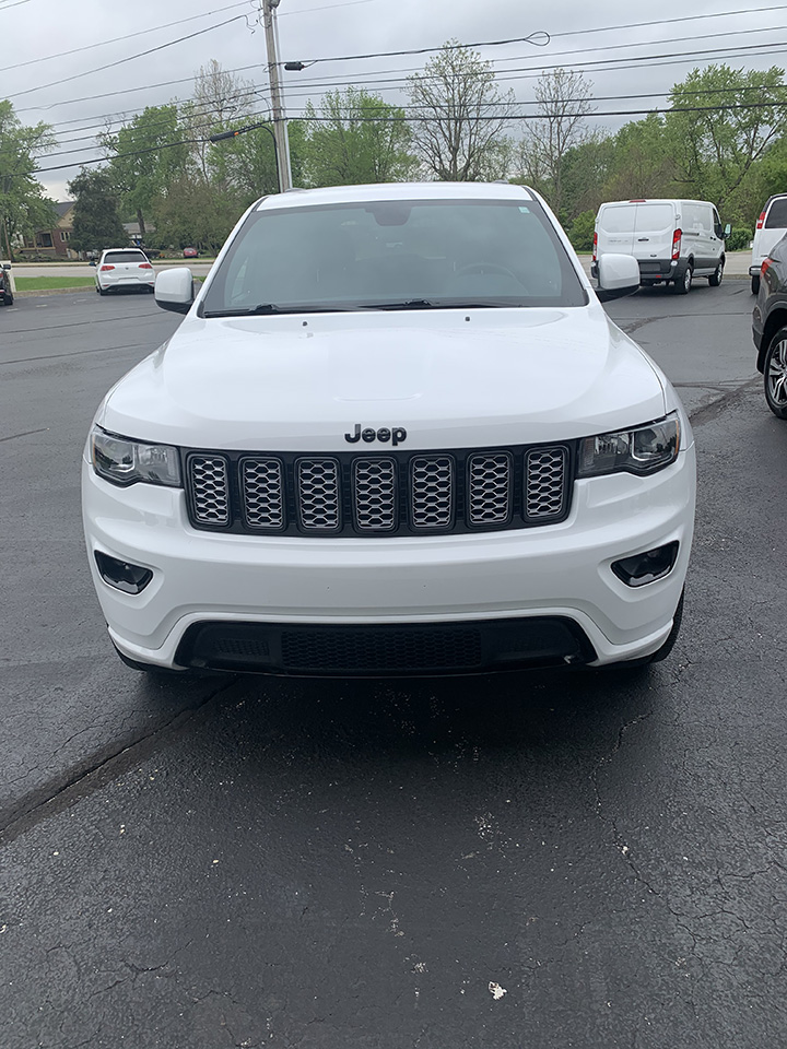 2017 Jeep Grand Cherokee Laredo 4DR 4×4