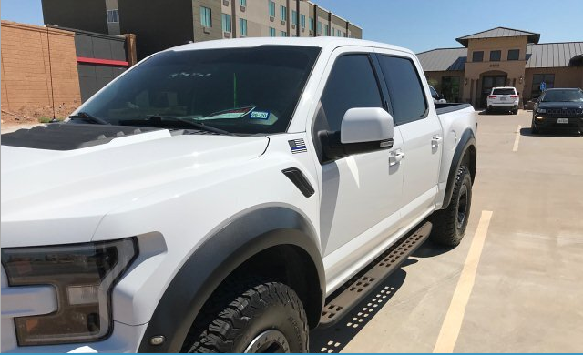 2017 Ford F-150 Raptor SuperCrew 4WD 6-Speed Automatic