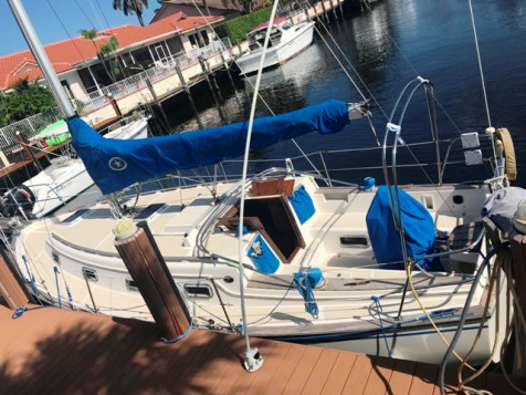 31′ – 1989 Island Packet Sailboat
