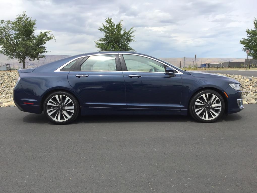 2017 LINCOLN MKZ RESERVE AWD