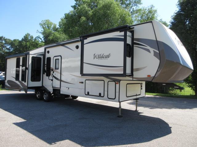 2017 Wildcat (by Forest River) 37WB