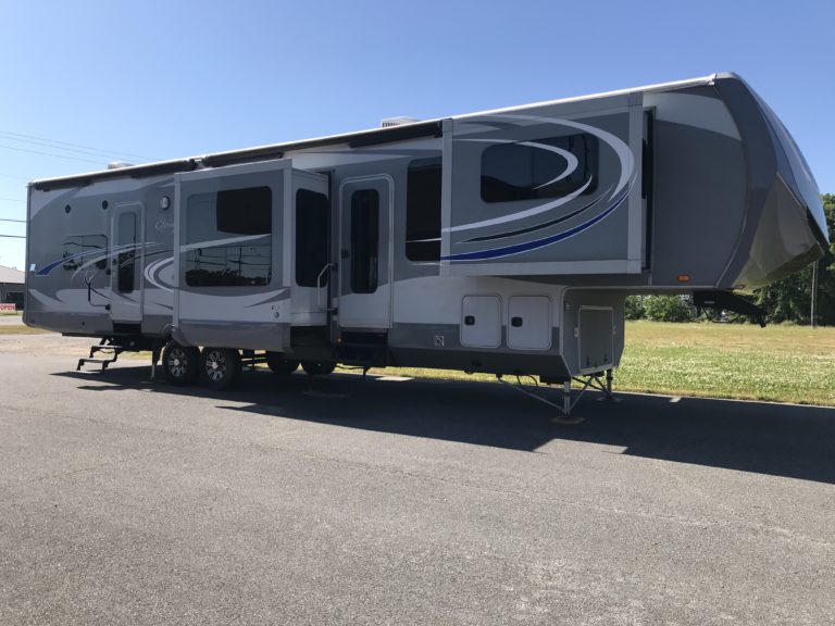 2016 HIGHLAND RIDGE OPEN RANGE FIFTH WHEEL SERIES M-377