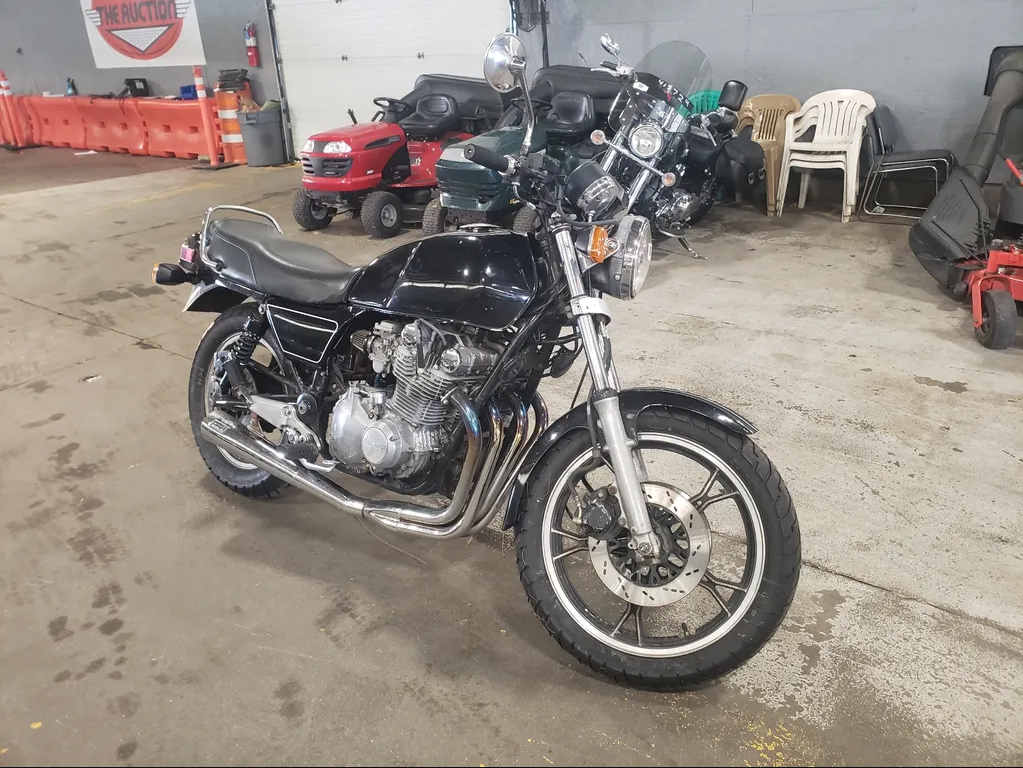 1982 SUZUKI GS850GZ