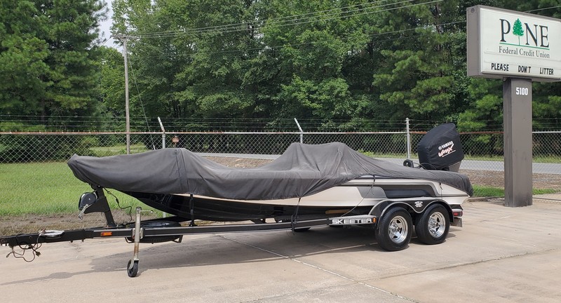2006 Skeeter Boat