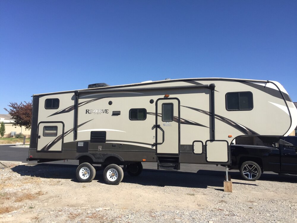 2016 CROSSROADS RV Repo Finder