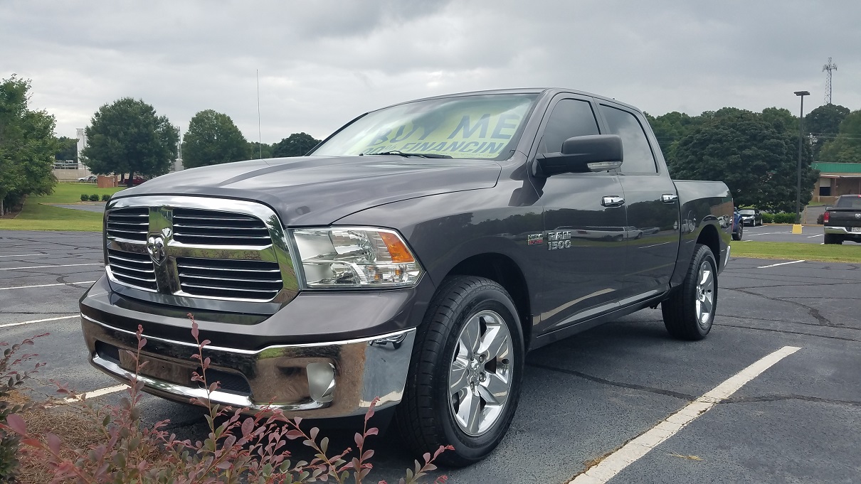 2015 Ram 1500 Crew Cab SLT Bighorn