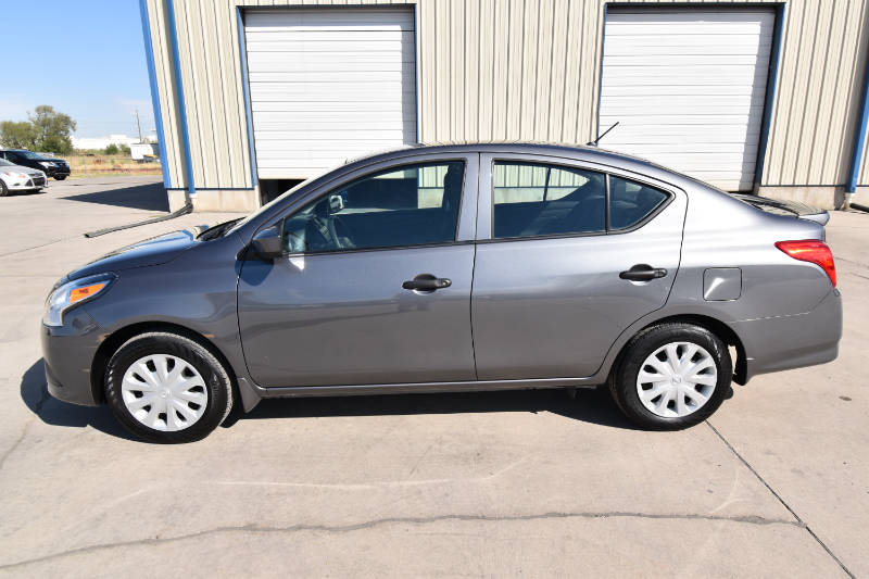 2018 Nissan Versa S Plus