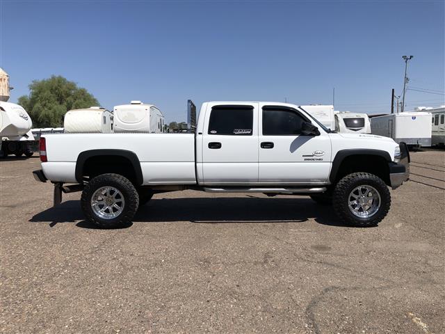 2002 Chevrolet Silverado 2500HD Crew Cab 4WD