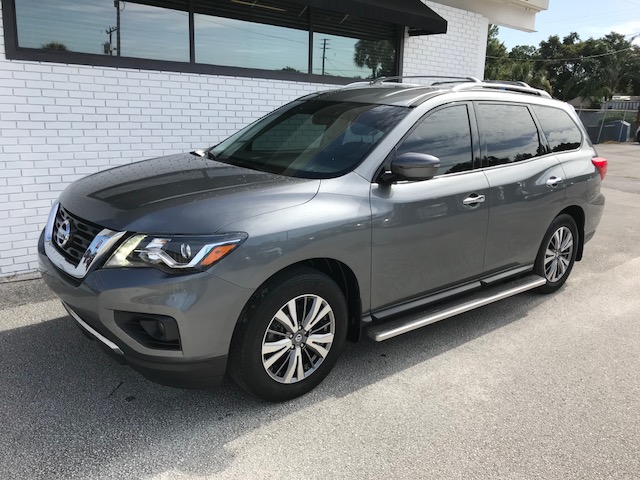 2018 Nissan Pathfinder SV