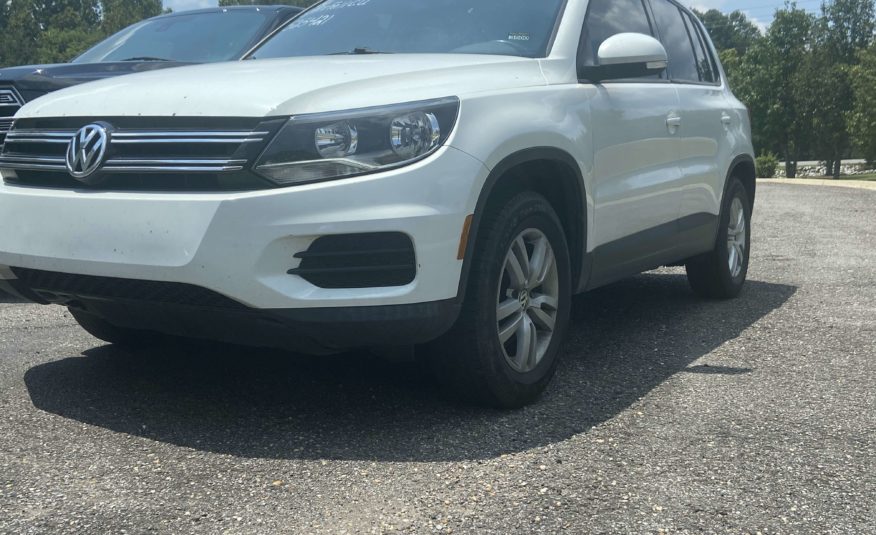 2016 Volkswagen Tiguan R-Line