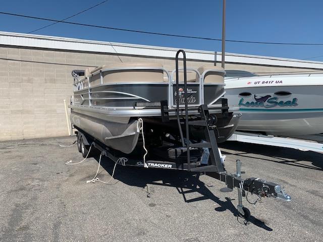 2019 Tracker Marine Party Barge