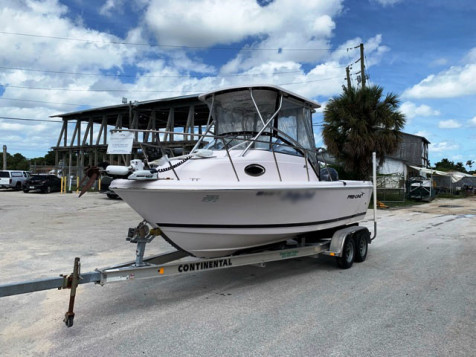 20′ – 2011 Pro-Line 20 Express