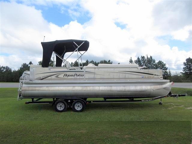 2005 Godfrey Aqua Patio 240DC
