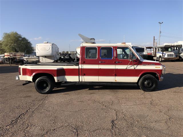 1985 Ford Econoline (Converted by Centurion)