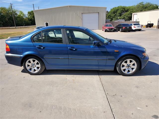 2002 BMW 325i