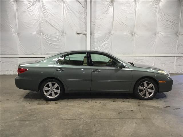 2005 Lexus ES330