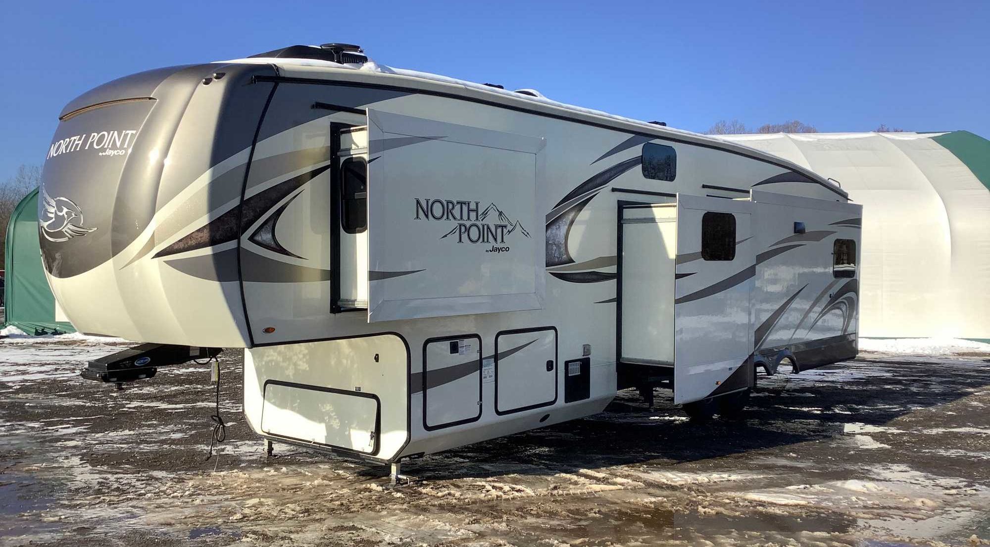 2018 Jayco Northpointe 377RLBH Fifth Wheel