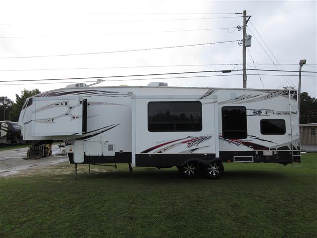 2010 Keystone Fuzion FZ322