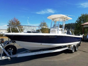 24′ – 2015 Robalo 246 Cayman