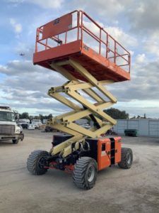 2018 JLG 330LRT 33FT 4×4 Scissor Lift