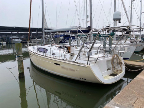 40′ – 2011 Beneteau Oceanis 40