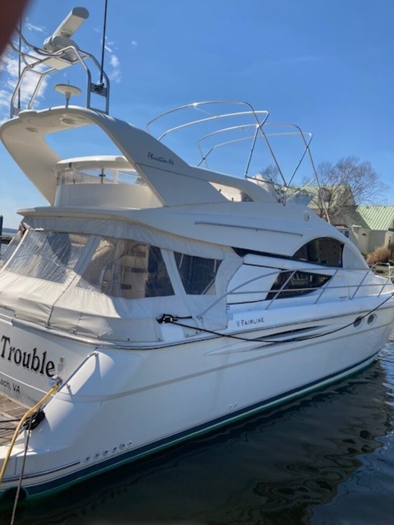 2000 FAIRLINE PHANTON 46 FT